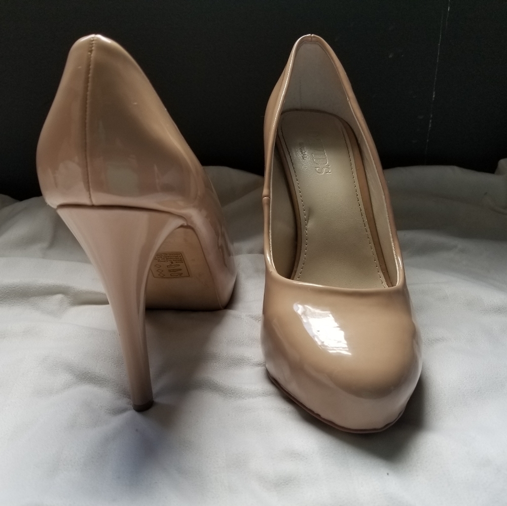 David's Bridal Patent Leather Pumps
